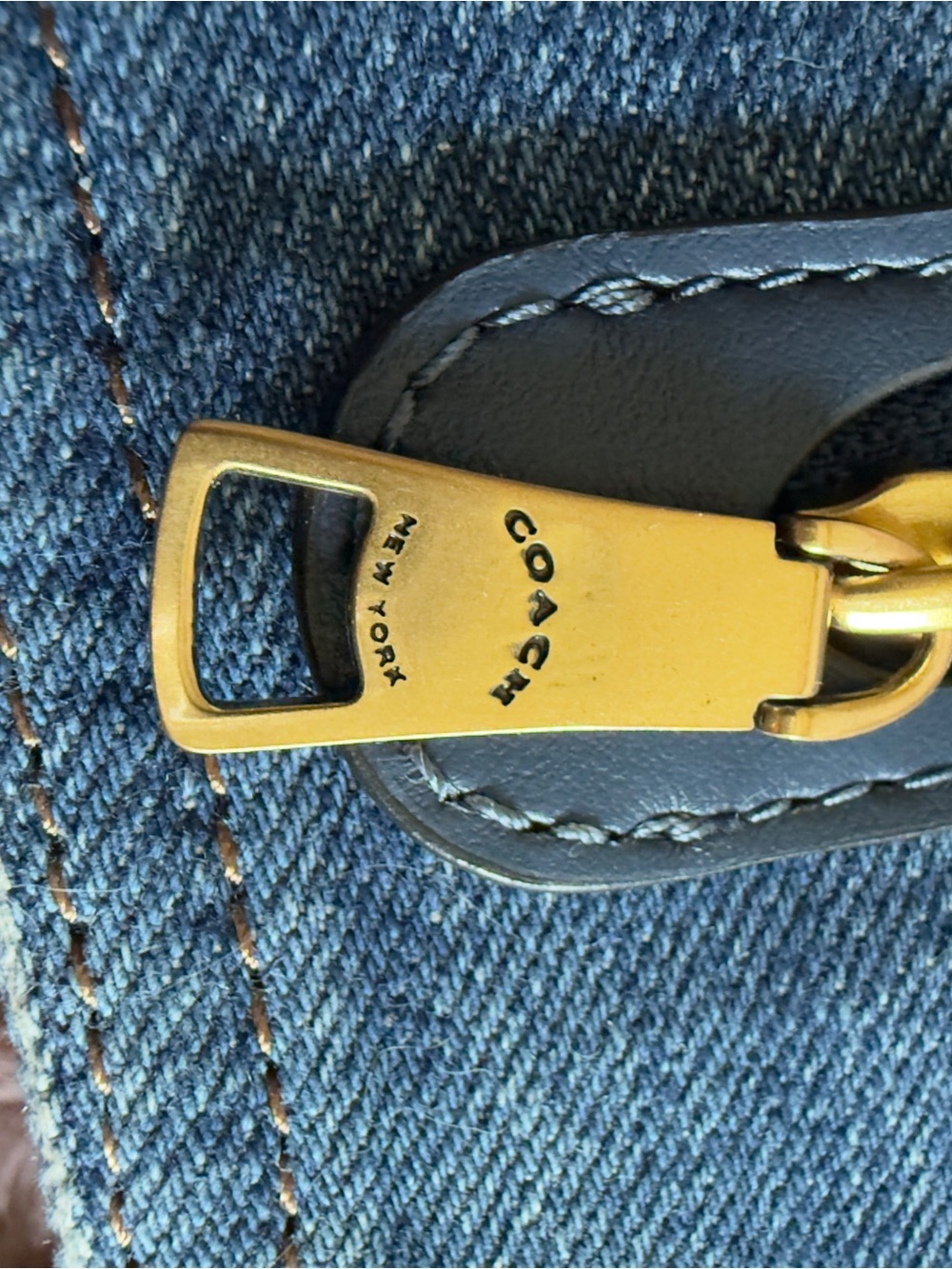 COACH Denim Chain Tabby 30 Shoulder Bag with Gold 'C' Accent & Chunky Gold Chain - Picture 11 of 13